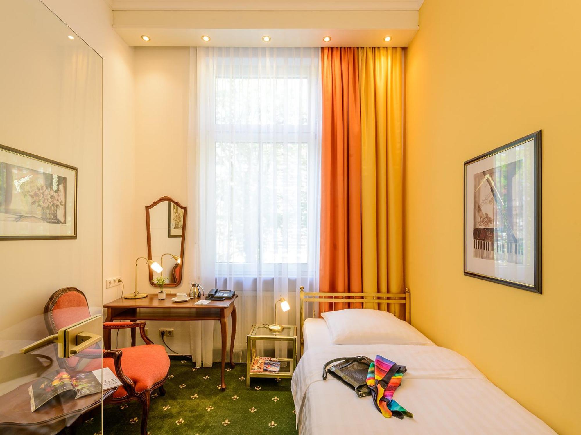 Standard Single Room