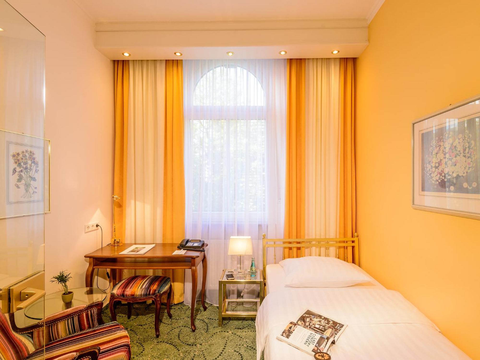 Standard Single Room