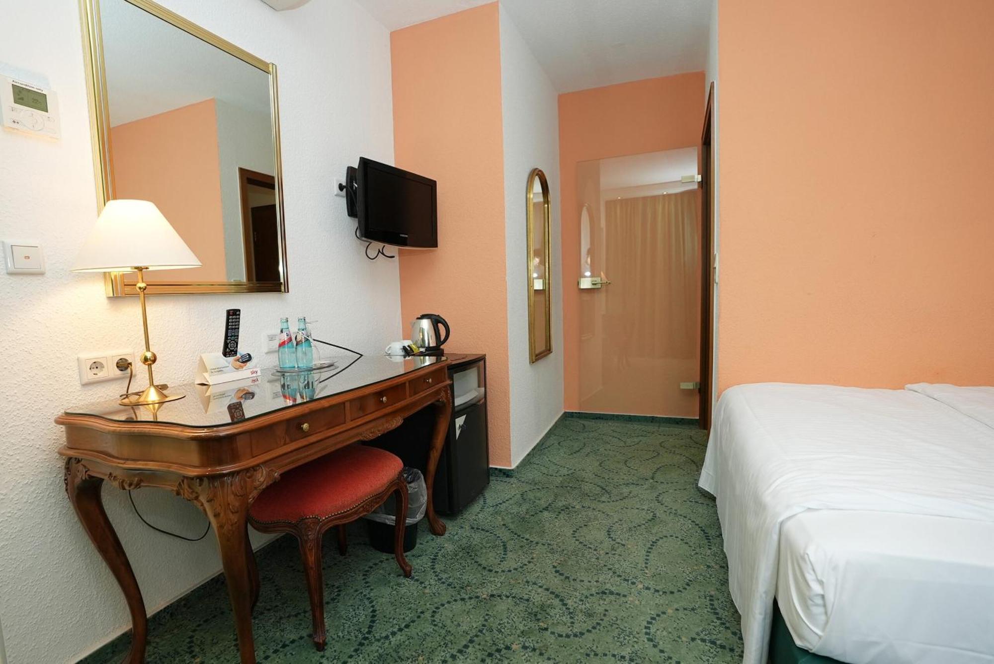 Superior Single Room